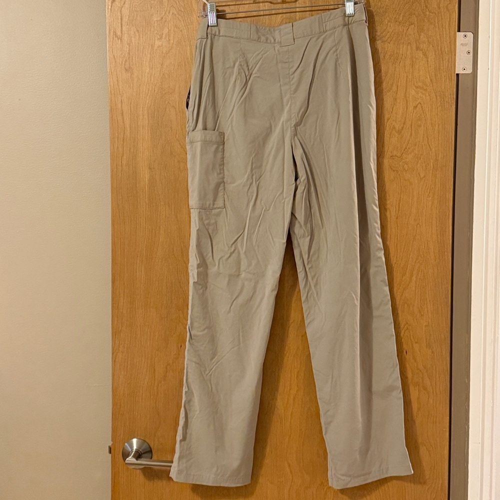 Exofficio Khaki Cargo Pants EUC Size 8 - Picture 2 of 7